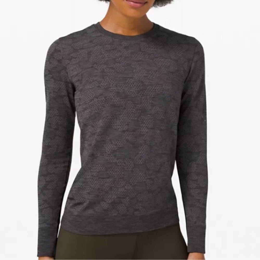 Lululemon Top Womens 8 Breeze By Long Sleeve Polar Spots Lunar Rock Grey Stretch